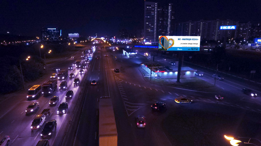 Ленинградское шоссе 22км+940м (4км+240м от МКАД) Слева (Фото Ночь)