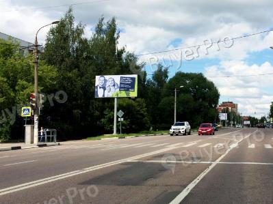 г. Волоколамск, ул. Ново-солдатская, поворот на проезд Строителей, слева