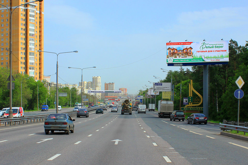 Рекламная конструкция Новорязанское шоссе 17км+550м (0км+250м от МКАД) Справа (Фото)
