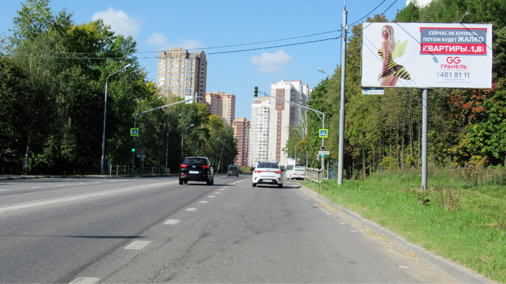 Рекламная конструкция Расторгуевское шоссе 915м после Варшавского ш. Слева (Фото)