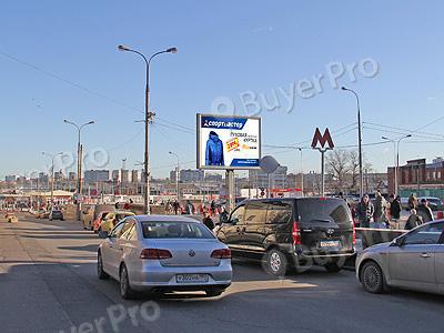 Рекламная конструкция Земляной Вал ул., д. 35, стр. 1 (напротив) выход из м. Курская (Фото)