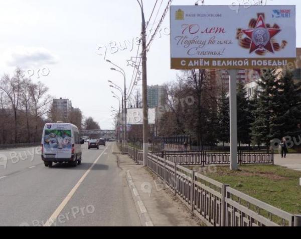 Рекламная конструкция Ильинское ш. 01км+405м от Волоколамского шоссе, право (Фото)