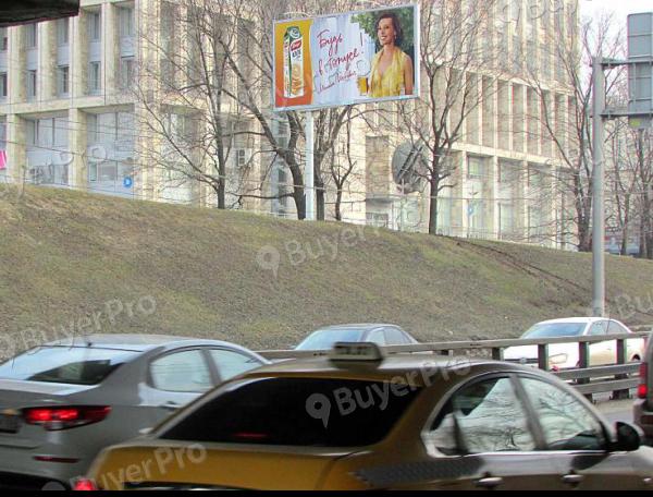 Рекламная конструкция Дмитровское шоссе, дом 1, пересечение с улицей Руставели, из центра, перед ж/д мостом (Фото)