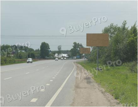 Рекламная конструкция Московское шоссе,левая сторона (пк 2 км+380 м)        Стоит паралельно со щитом №15(право) (Фото)