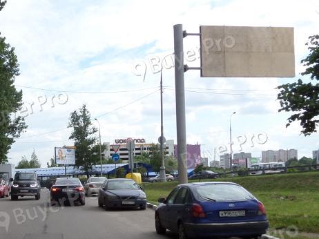 Рекламная конструкция Съезд на МКАД рядом с домом №2 ул. Некрасова (Фото)