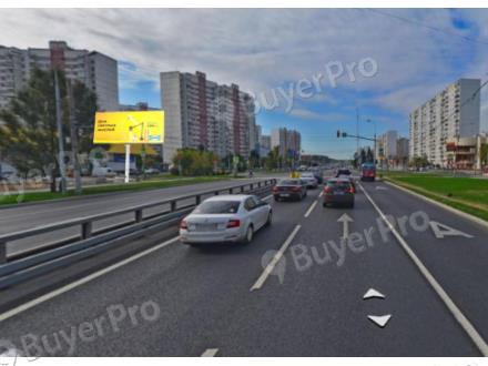 Рекламная конструкция Боровское шоссе, д. 35, на разделительном газоне (Фото)