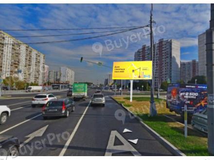 Рекламная конструкция Боровское шоссе, возле дома 51с3, на разделительном газоне (Фото)