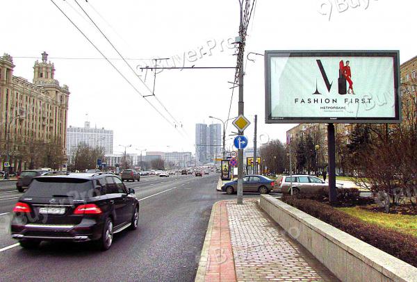 Рекламная конструкция Кутузовский проспект, дом 5, пересечение с Украинским бульваром (Фото)