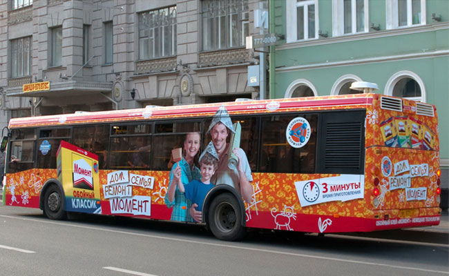 Пример наружной рекламы на автобусе 2